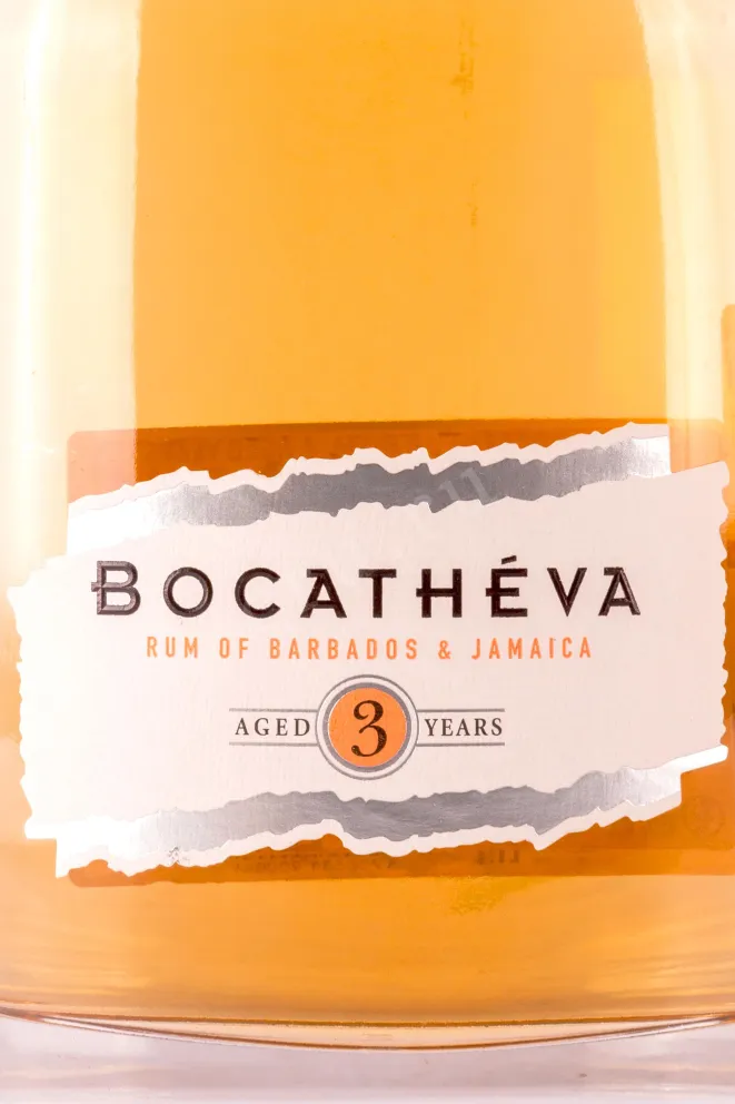 Этикетка Bocatheva 3 years old in gift box 0.7 л