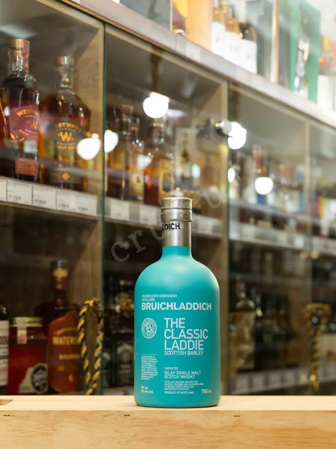 В магазине Крю Профи Bruichladdich Classic Laddie Scottish Barley in tube 0.7 л