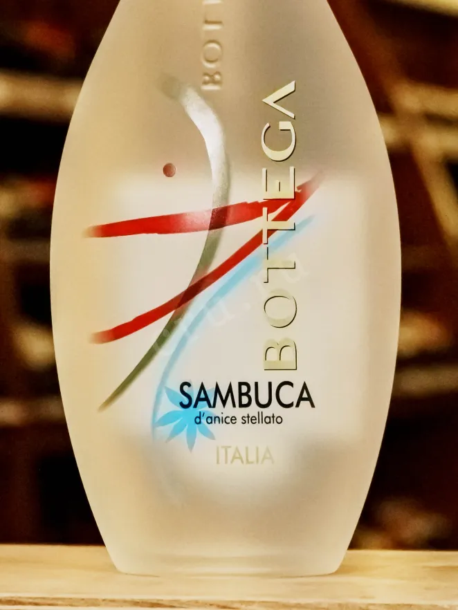 В магазине Крю Профи Bottega Sambuca 0.7 л