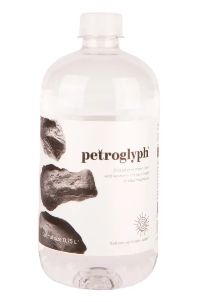 Вода Petroglyph Still Pet  0.75 л