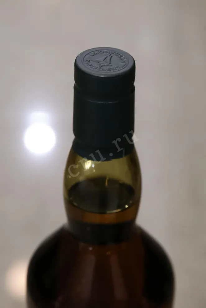 Пробка Lagavulin 16 years with gift box 0.7 л