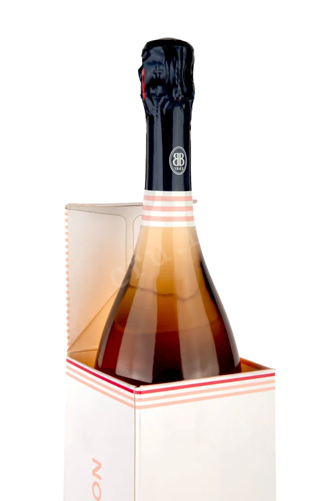 В подарочной коробке Besserat de Bellefon Rose Brut  0.75 л
