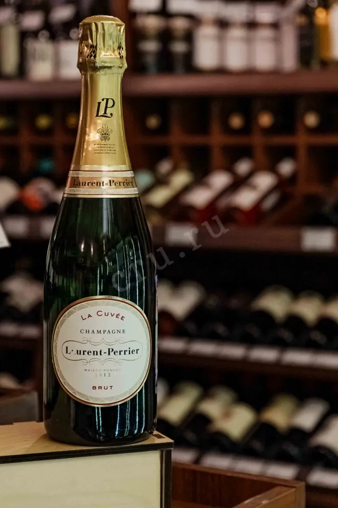 В магазине Крю Профи Laurent-Perrier La Cuvee in gift box 2021 0.75 л