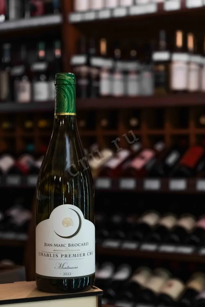 В магазине Крю Профи Jean-Marc Brocard Chablis Premier Cru AOC Montmains 2022 0.75 л