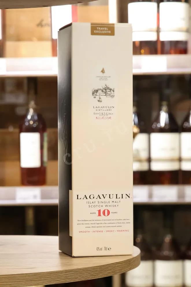 В магазине Крю Профи Lagavulin 10 years old gift box 0.7 л
