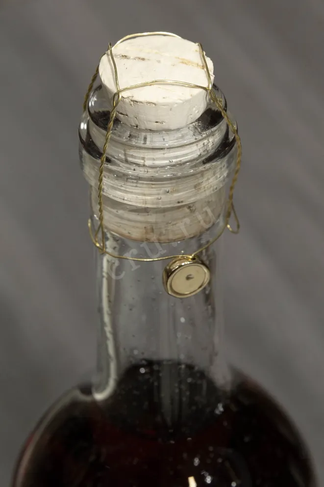 Пробка Chateau de Montifaud 20 years 0.7 л