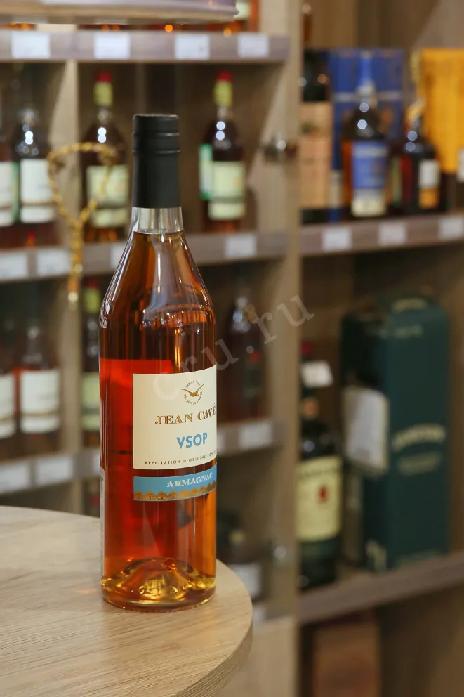 В магазине Крю Профи Jean Cave VSOP in gift box 2019 0.7 л
