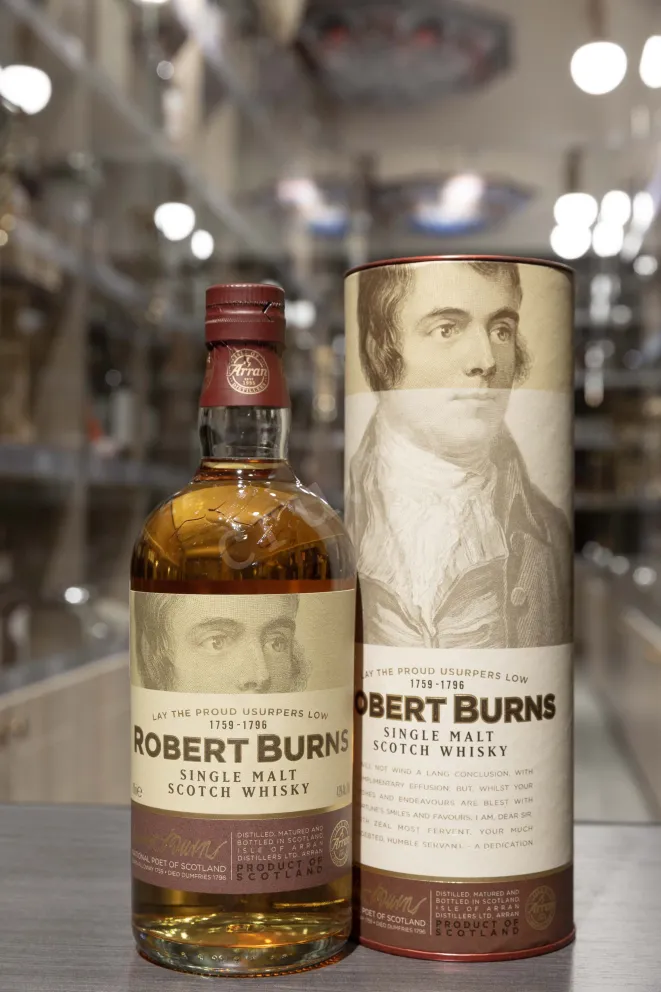 В магазине Крю Профи Robert Burns Single Malt in tube 0.7 л