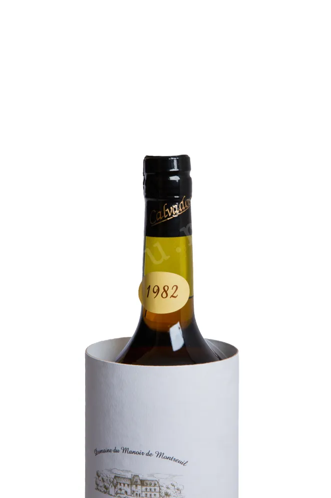В тубе Domaine du Manoir de Montreuil Calvados Pays dAuge 1982 0.7 л