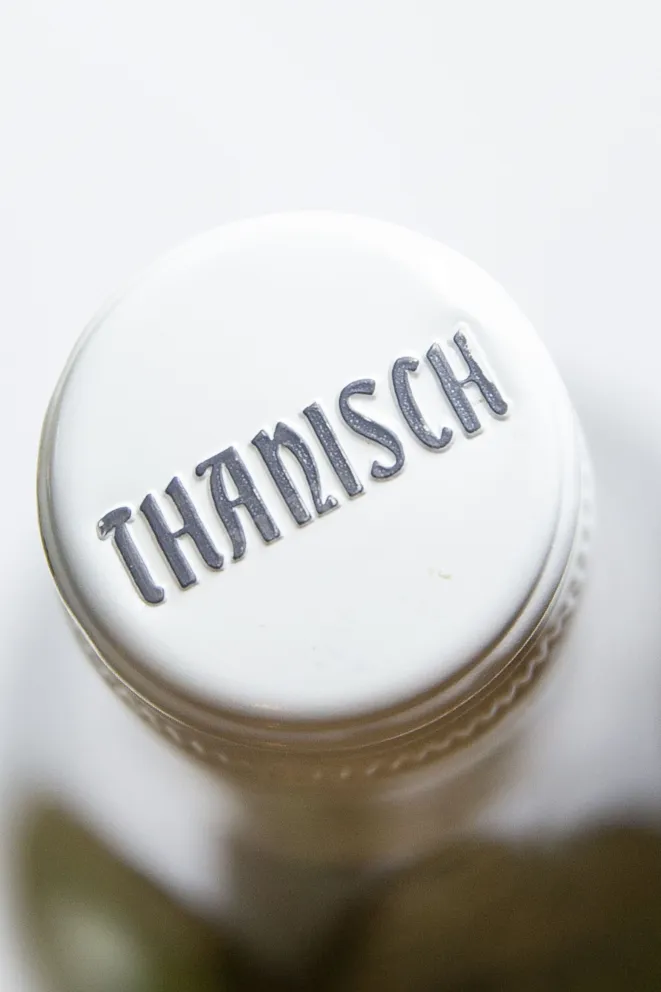 Пробка Thanisch Riesling Trocken 2022 0.75 л
