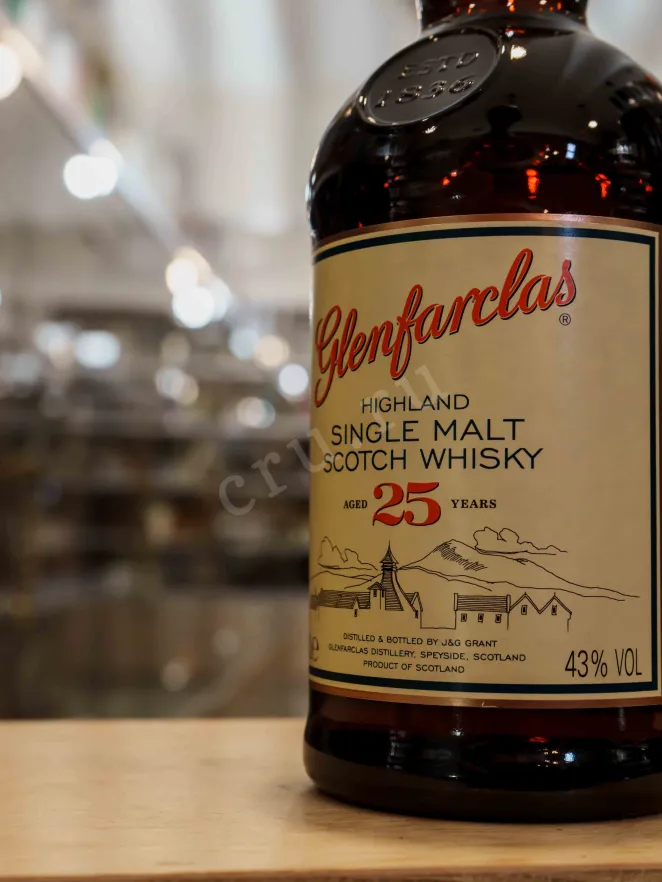 В магазине Крю Профи Glenfarclas 25 years in gift box 0.7 л