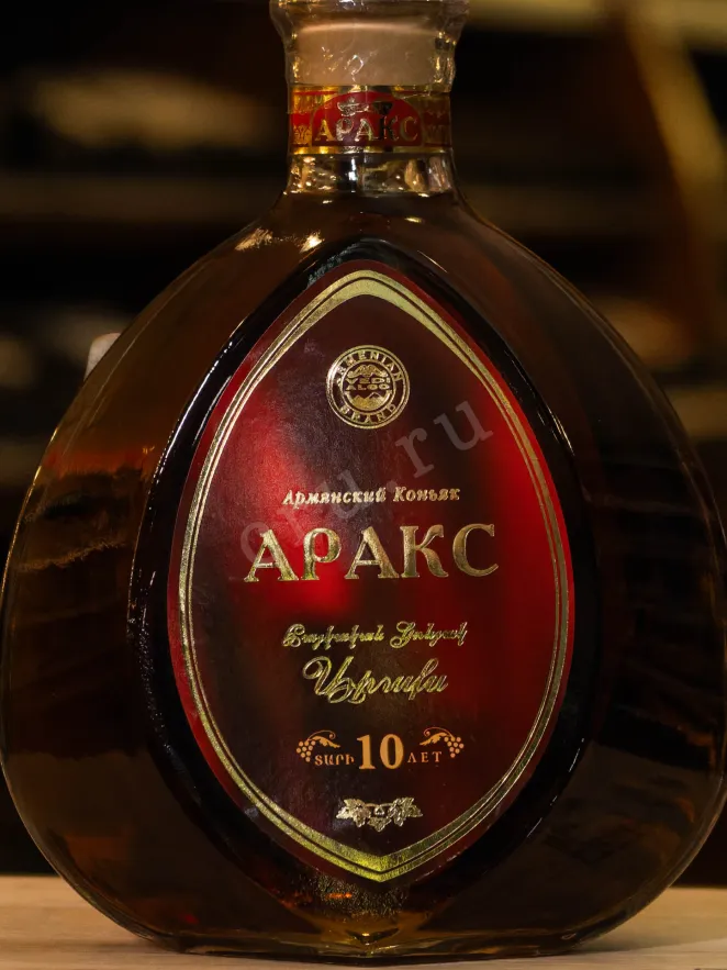 В магазине Крю Профи Araks 10 years 0.7 л