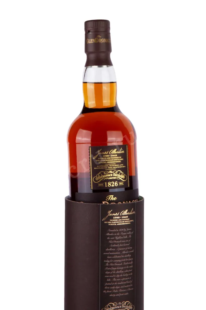 В тубе Glendronach Traditionally Peated in tube 0.7 л