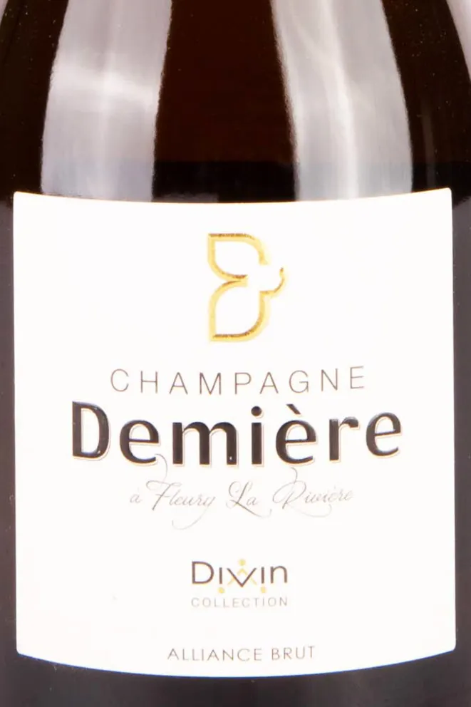 Этикетка Demiere Divin Alliance 2018 0.75 л
