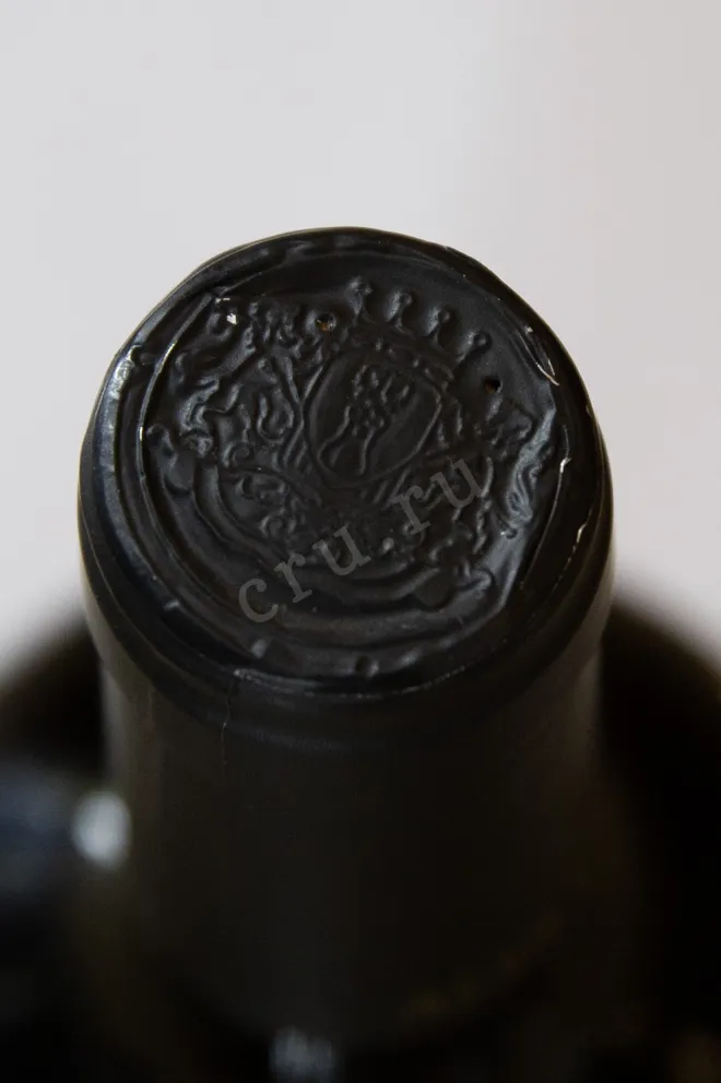 Пробка Alta Vista Premium Bonarda 2019 0.75 л