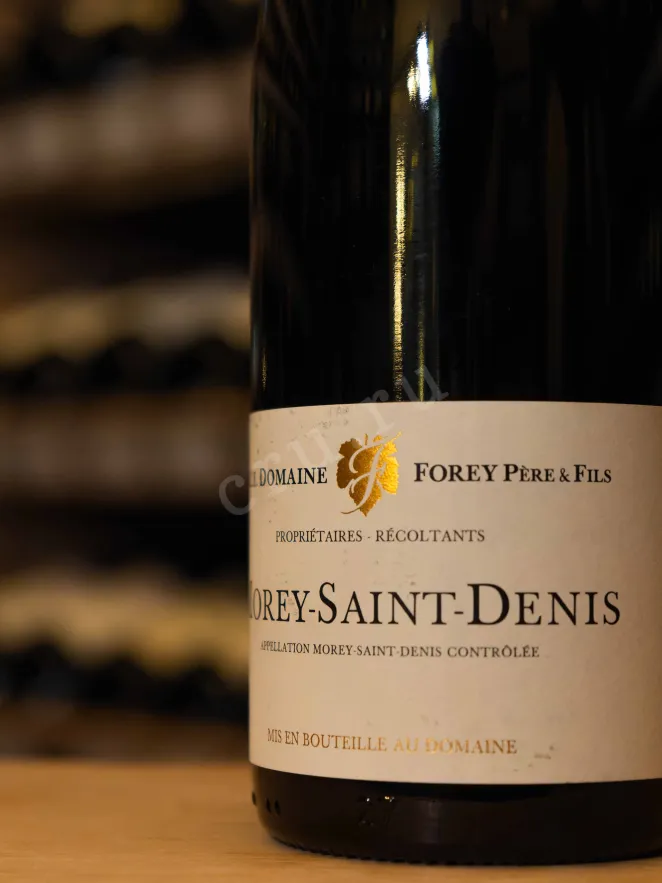 В магазине Крю Профи Domaine Forey Pere et Fils Morey-Saint-Denis 2015 0.75 л