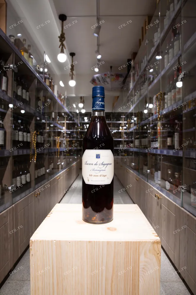 В магазине Крю Профи Baron de Sigognac 60 ans d'age 0.7 л