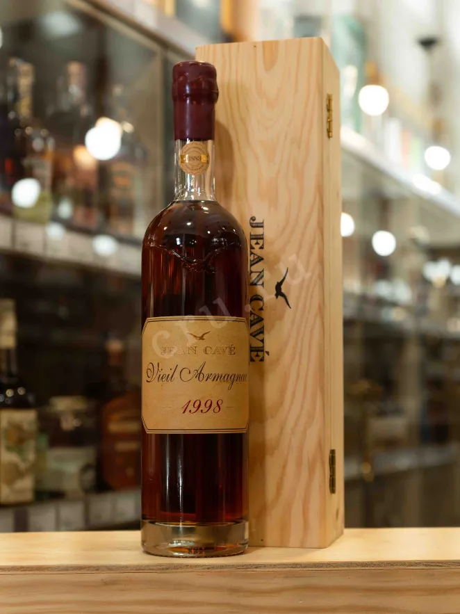 В магазине Крю Профи Jean Cave Vieil Armagnac AOC wooden box 1998 0.7 л