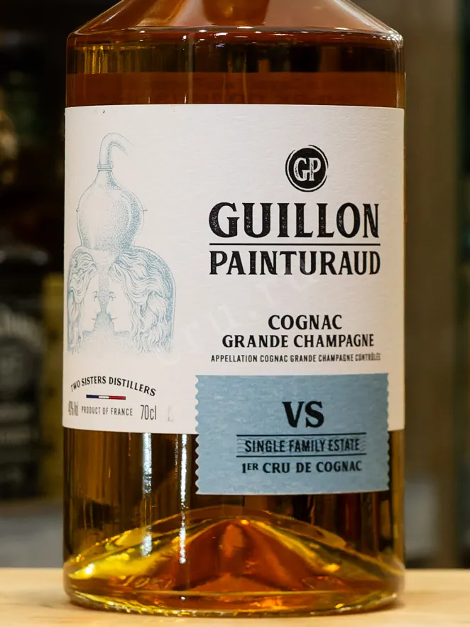 В магазине Крю Профи Guillon Painturaud VS 1er Cru de Cognac 0.7 л
