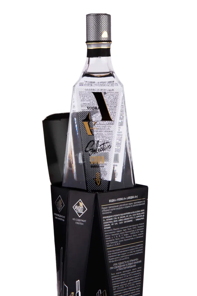 В подарочной коробке Vodka A in gift box 0.7 л