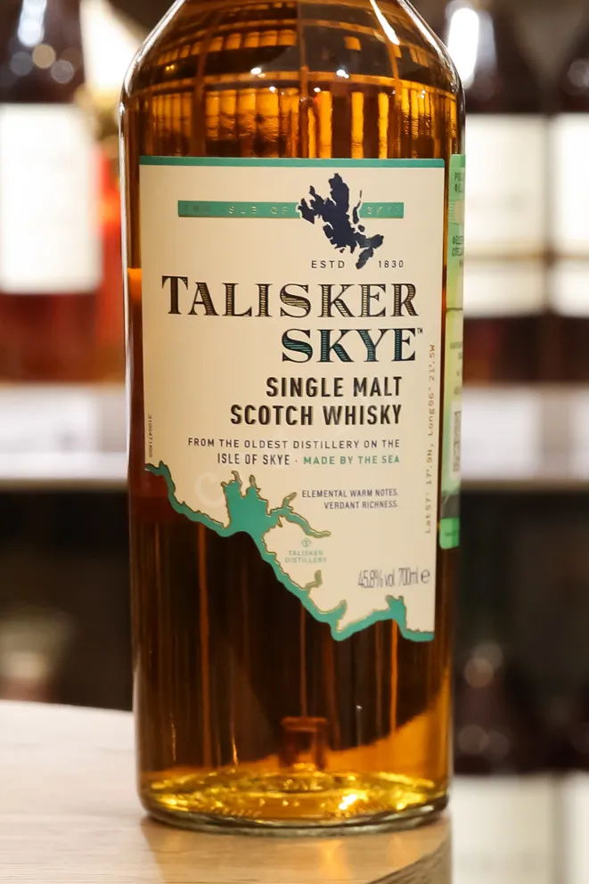 В магазине Крю Профи Talisker Skye with gift box 0.7 л