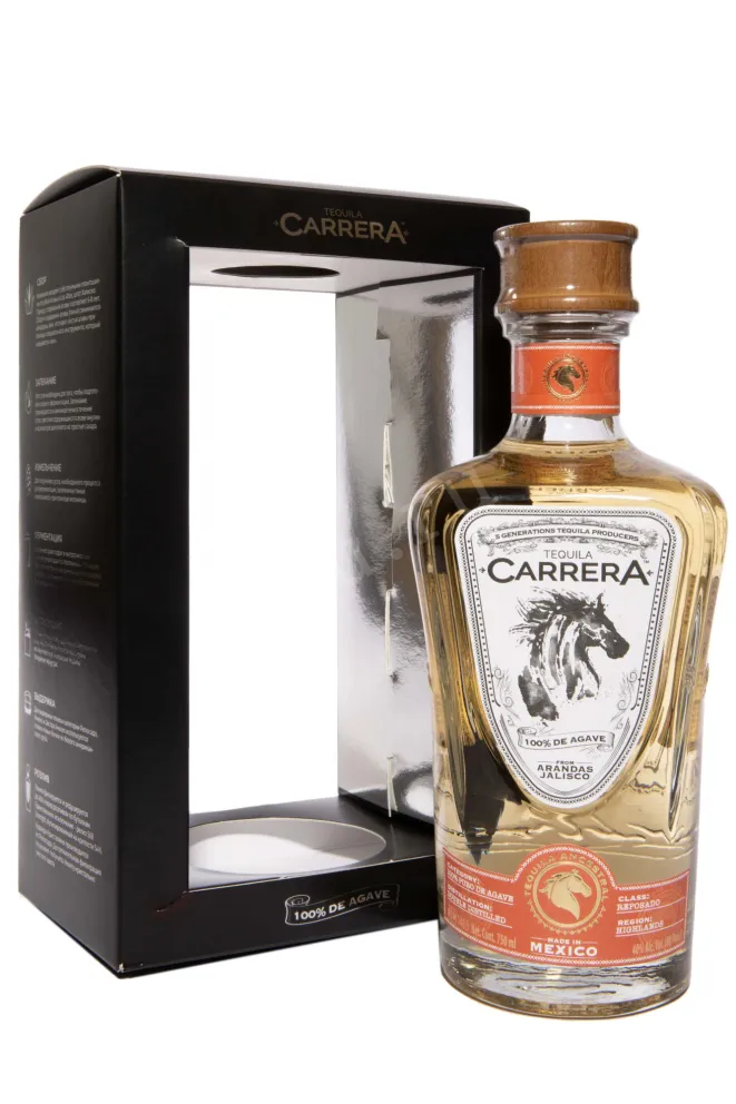 Текила Carrera Reposado in gift box  0.75 л