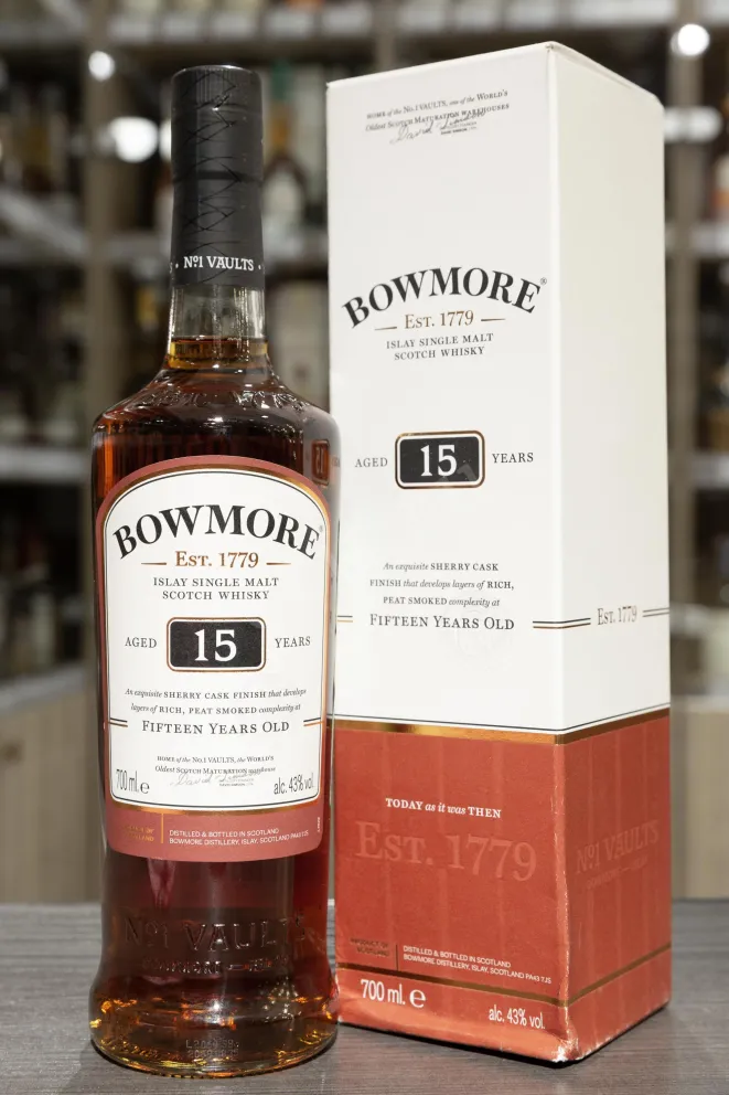 В магазине Крю Профи Bowmore Darkest Sherry Cask Finished 15 YO 0.7 л