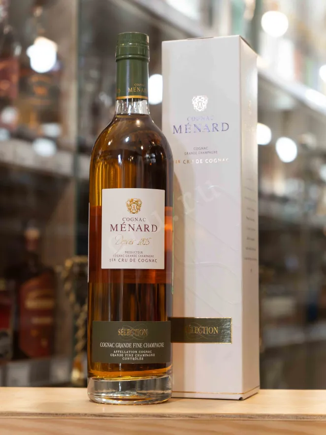 В магазине Крю Профи Menard Selection des Domaines gift box 0.7 л