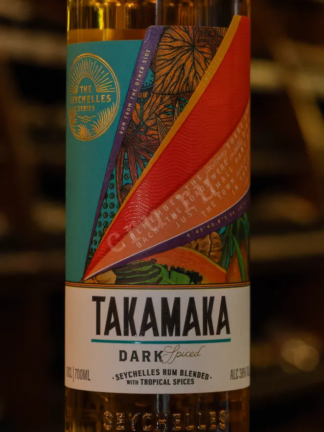В магазине Крю Профи Takamaka Dark Spiced Seychelles Series 0.7 л