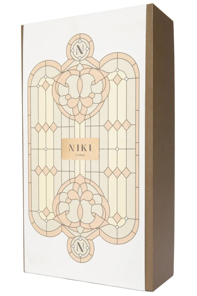 Подарочная коробка Niki Pure in gift box with 2 glasses 0.7 л