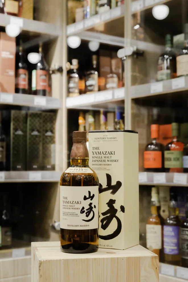 В магазине Крю Профи Suntory Yamazaki Distiller's Reserve 0.7 л