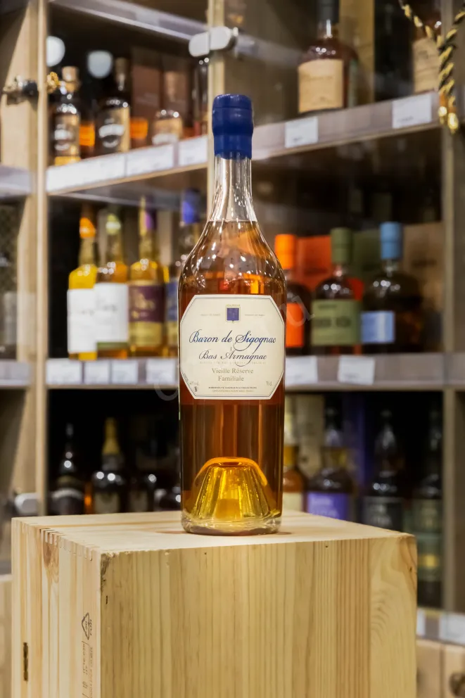 В магазине Крю Профи Baron de Sigognac Vieille Reserve Familiale 0.7 л