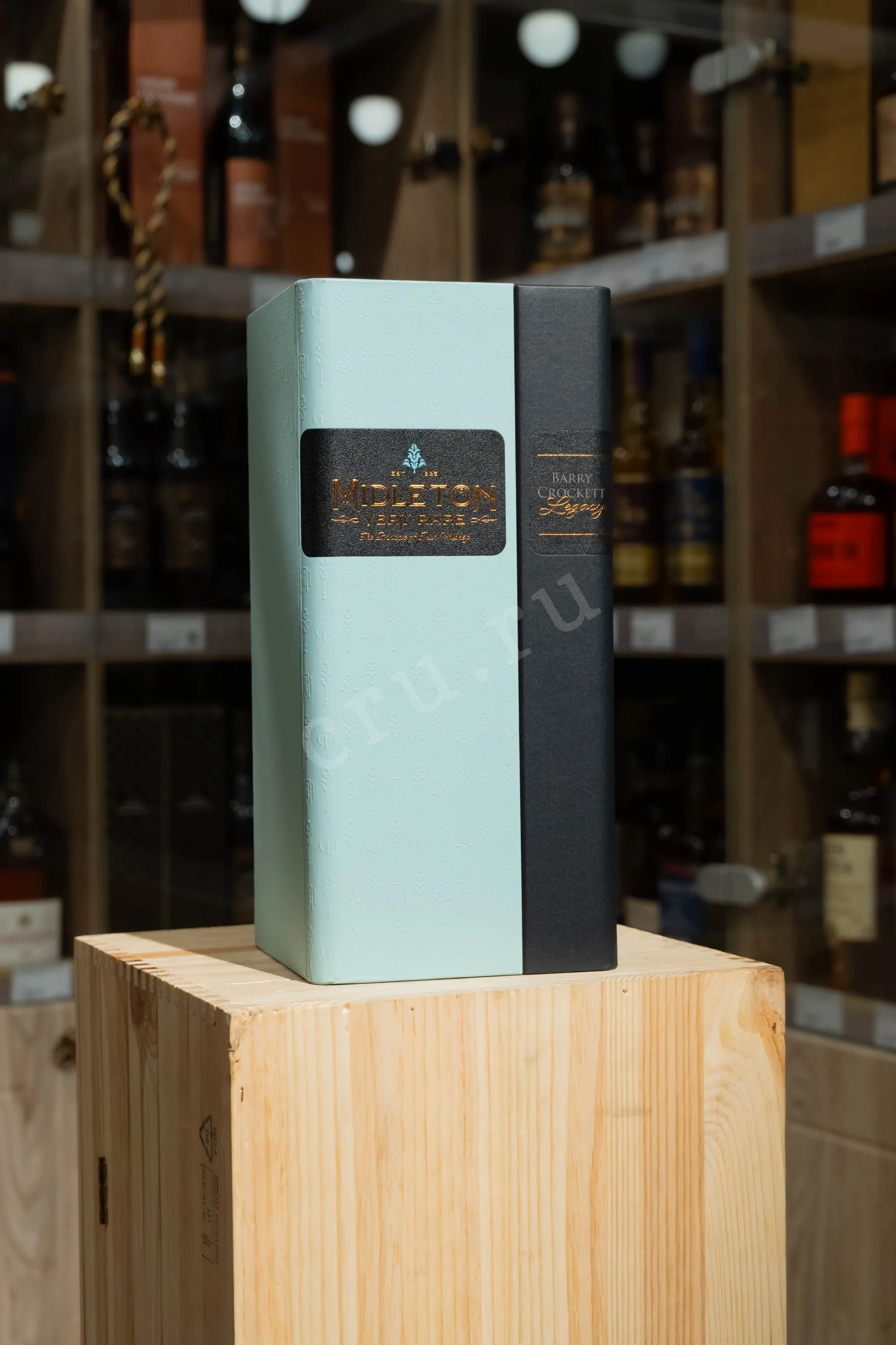 Midleton Barry Crockett Legacy in wooden box 0.7 л купить