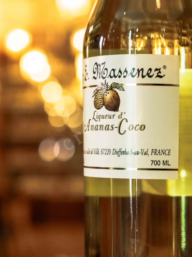 В магазине Крю Профи Massenez Liqueur d'Ananas Coco 0.7 л