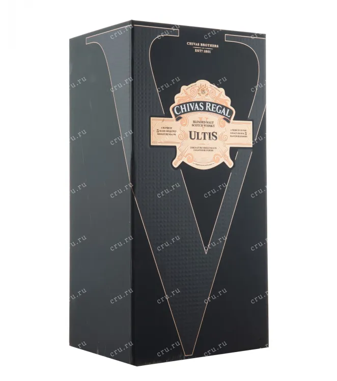 Виски Chivas Regal Ultis  0.7 л
