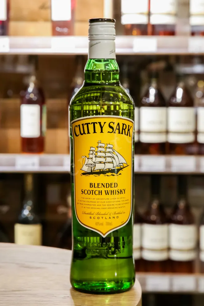 В магазине Крю Профи Cutty Sark 0.7 л