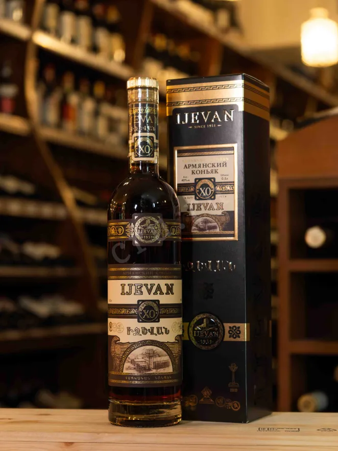 В магазине Крю Профи Ijevan XO 10 years gift box 0.5 л