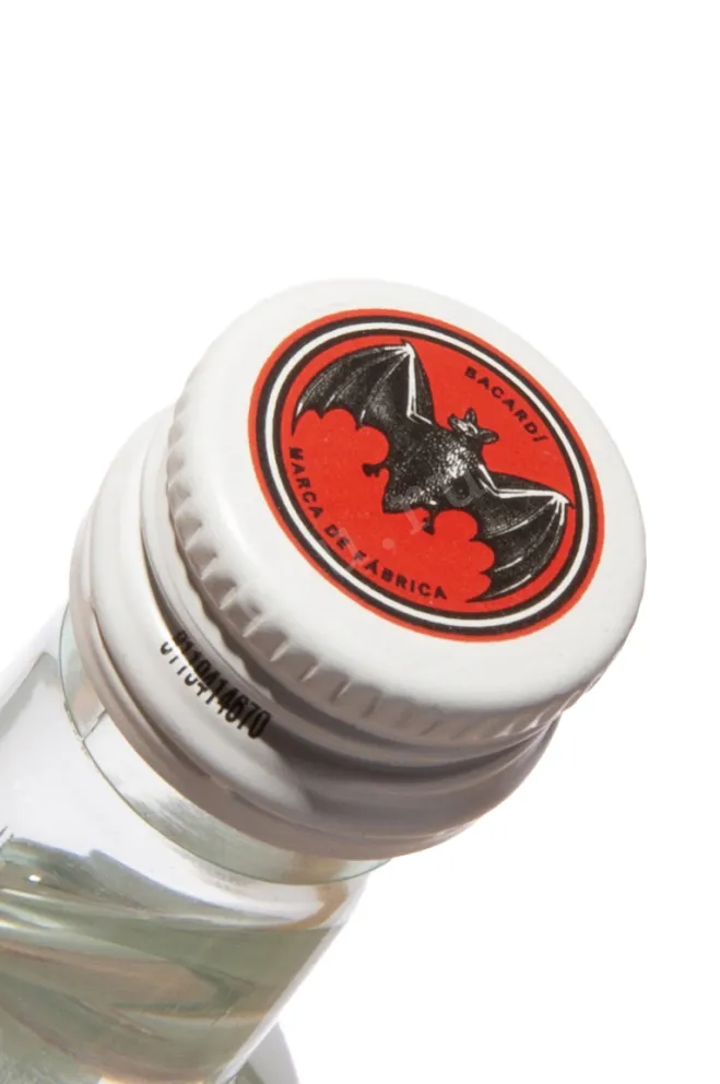 Пробка Bacardi Carta Blanca 0.05 л