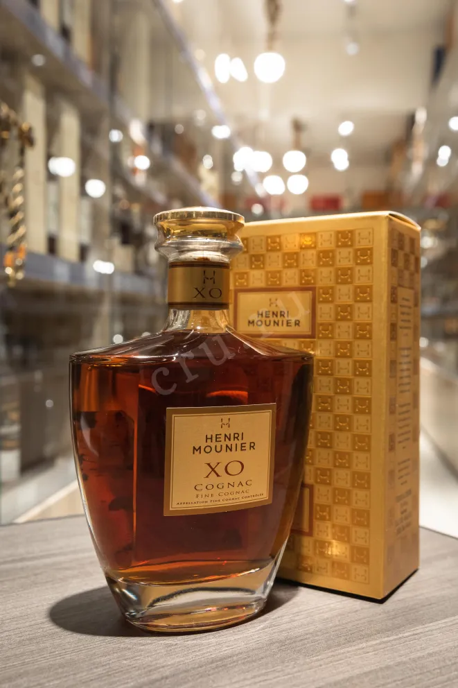 В магазине Крю Профи Henri Mounier XO carafe in gift box 0.7 л