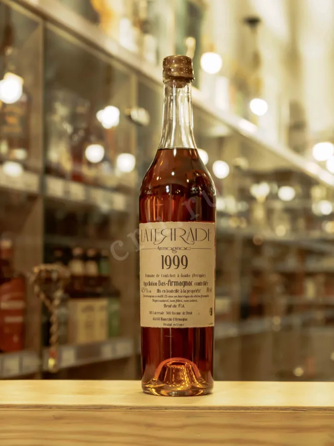 В магазине Крю Профи Laterrade Domaine de Coutchot Bas Armagnac in wooden box 1999 0.7 л