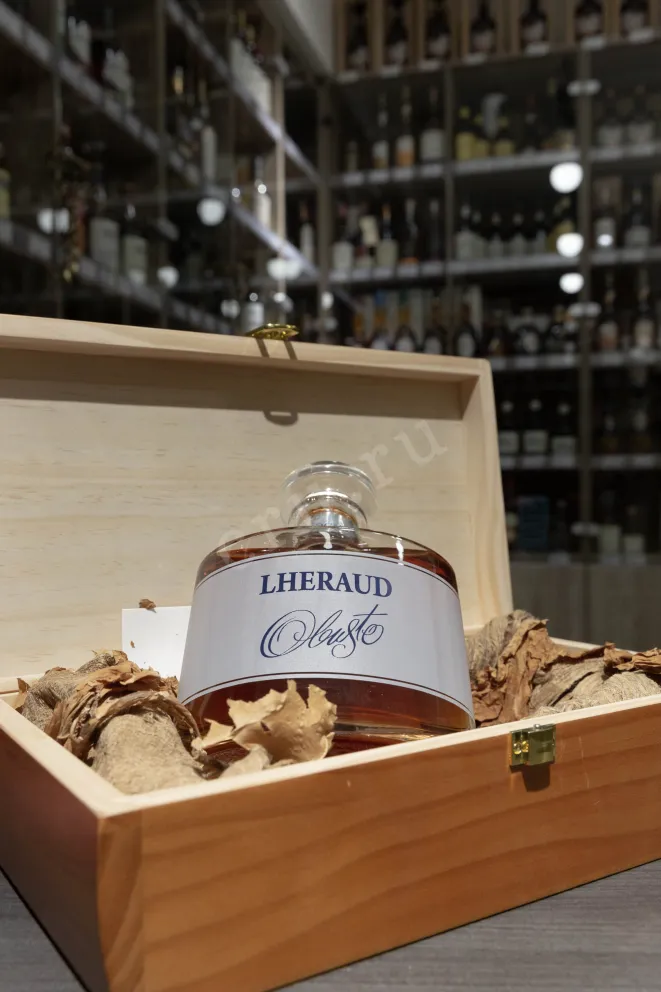В магазине Крю Профи Lheraud Obusto XO wooden box 0.7 л