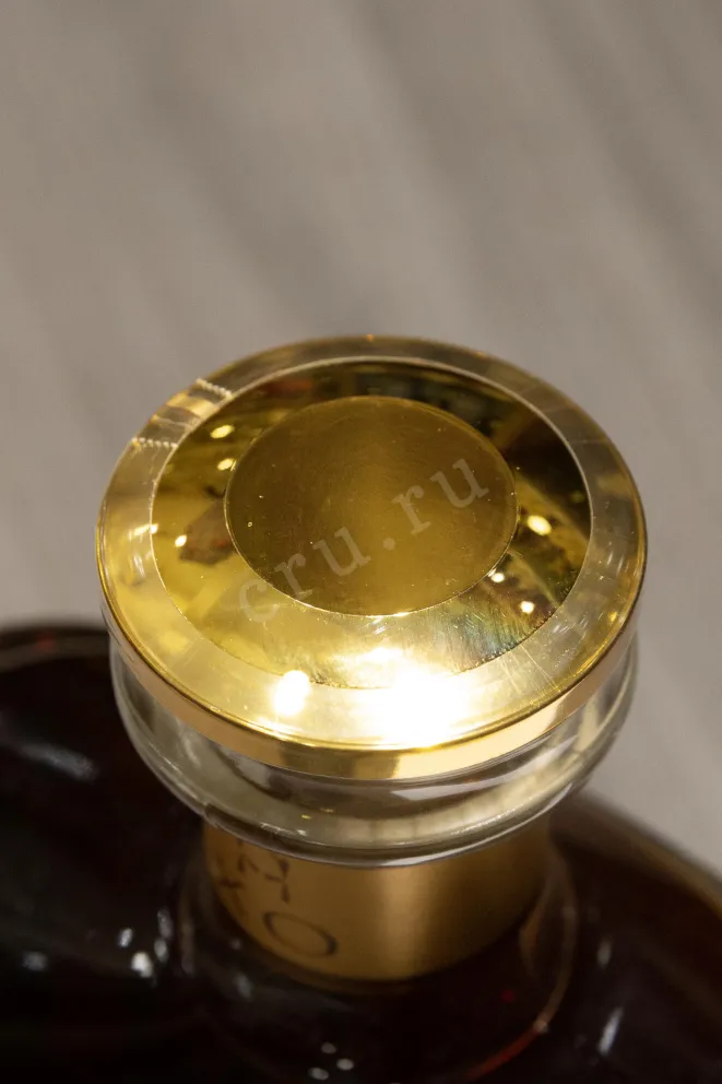 Пробка Henri Mounier XO carafe in gift box 0.7 л