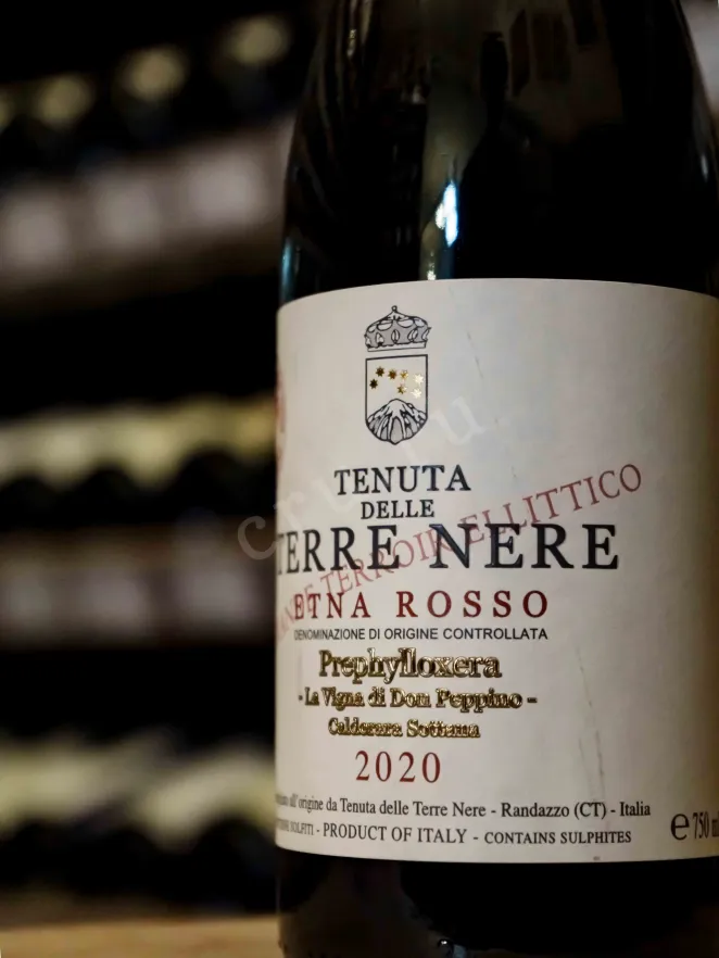 В магазине Крю Профи Tenuta delle Terre Nere Prephylloxera La Vigna di Don Peppino Etna Rosso 2020 0.75 л
