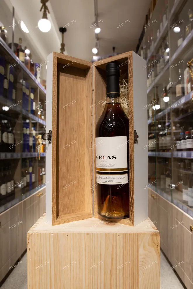 В магазине Крю Профи Gelas Bas Armagnac 1963 wooden box 1963 0.7 л