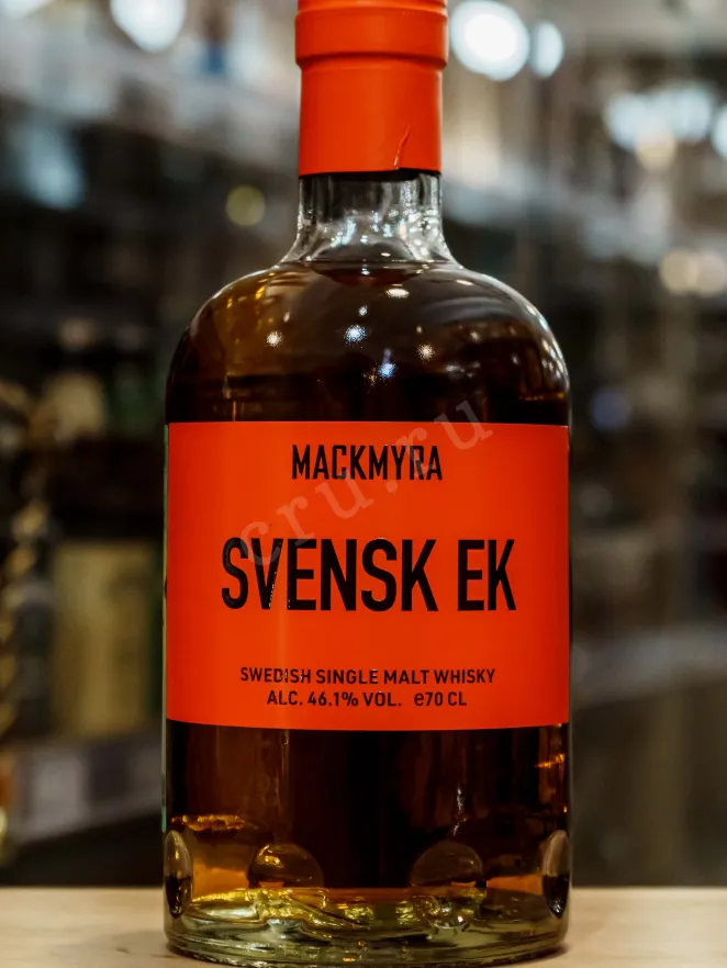 В магазине Крю Профи Mackmyra Svensk Ek with gift box 0.7 л