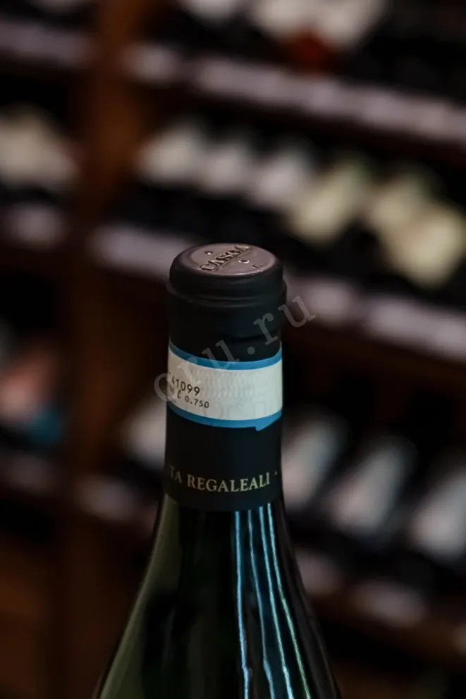 Пробка Tenuta Regaleali Chardonnay Vigna San Francesco 2020 0.75 л