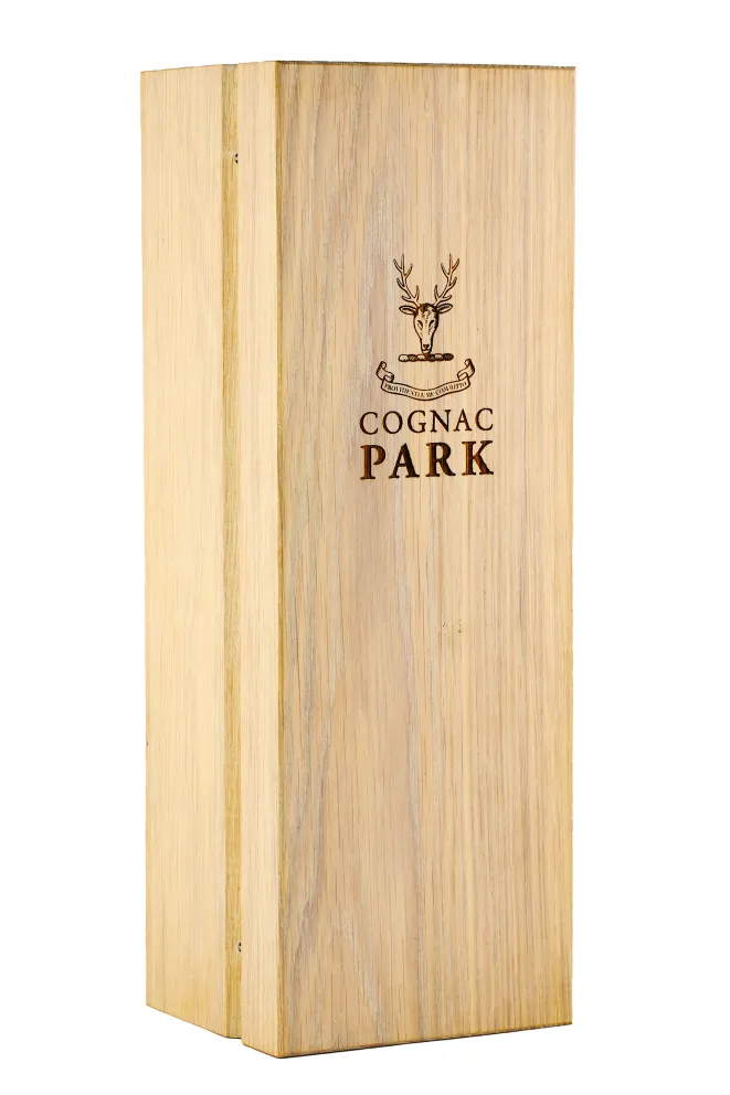 Коньяк Park 1973 0.7 л