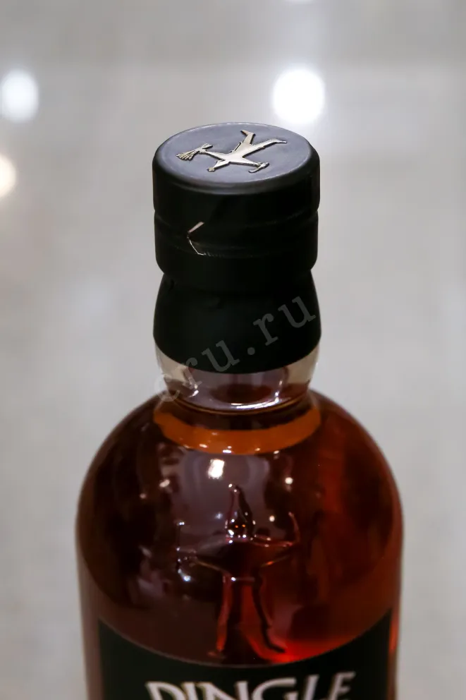 Пробка Dingle Conocht An Earraigh Single malt in gift box 0.7 л