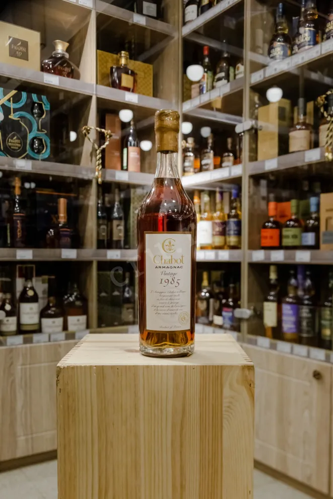 В магазине Крю Профи Chabot 1985 0.7 л