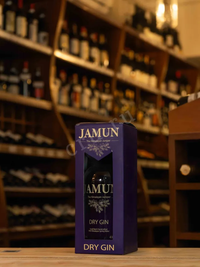 В магазине Крю Профи Jamun Dry in gift box 0.75 л
